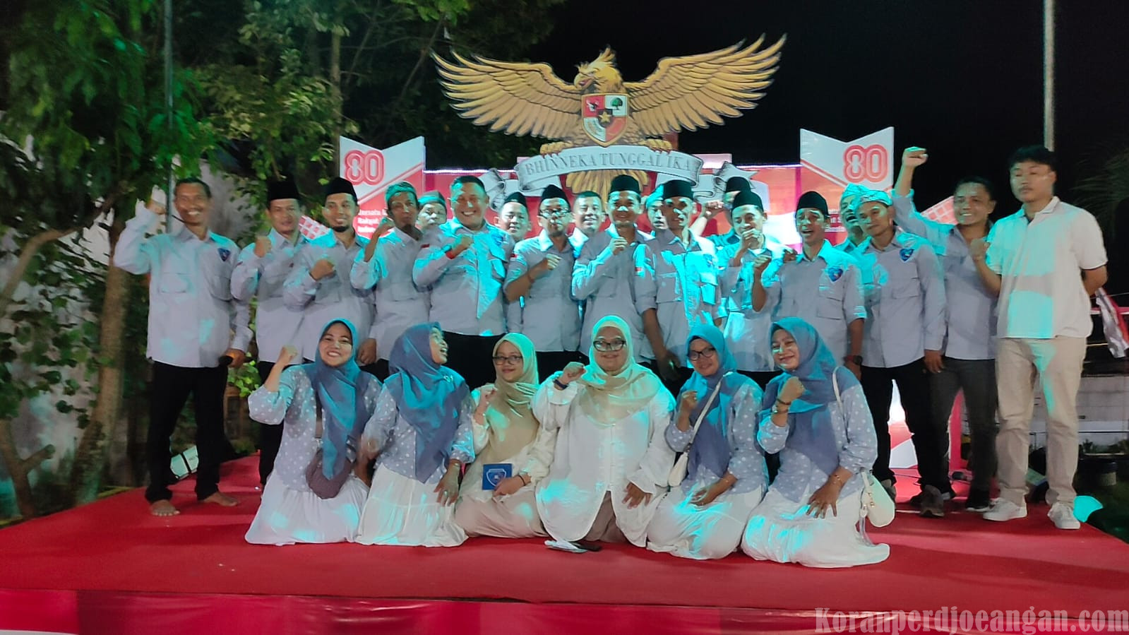 RT 02 RW 09 Perum Mega Regency Adakan Malam Puncak HUT 80 RI