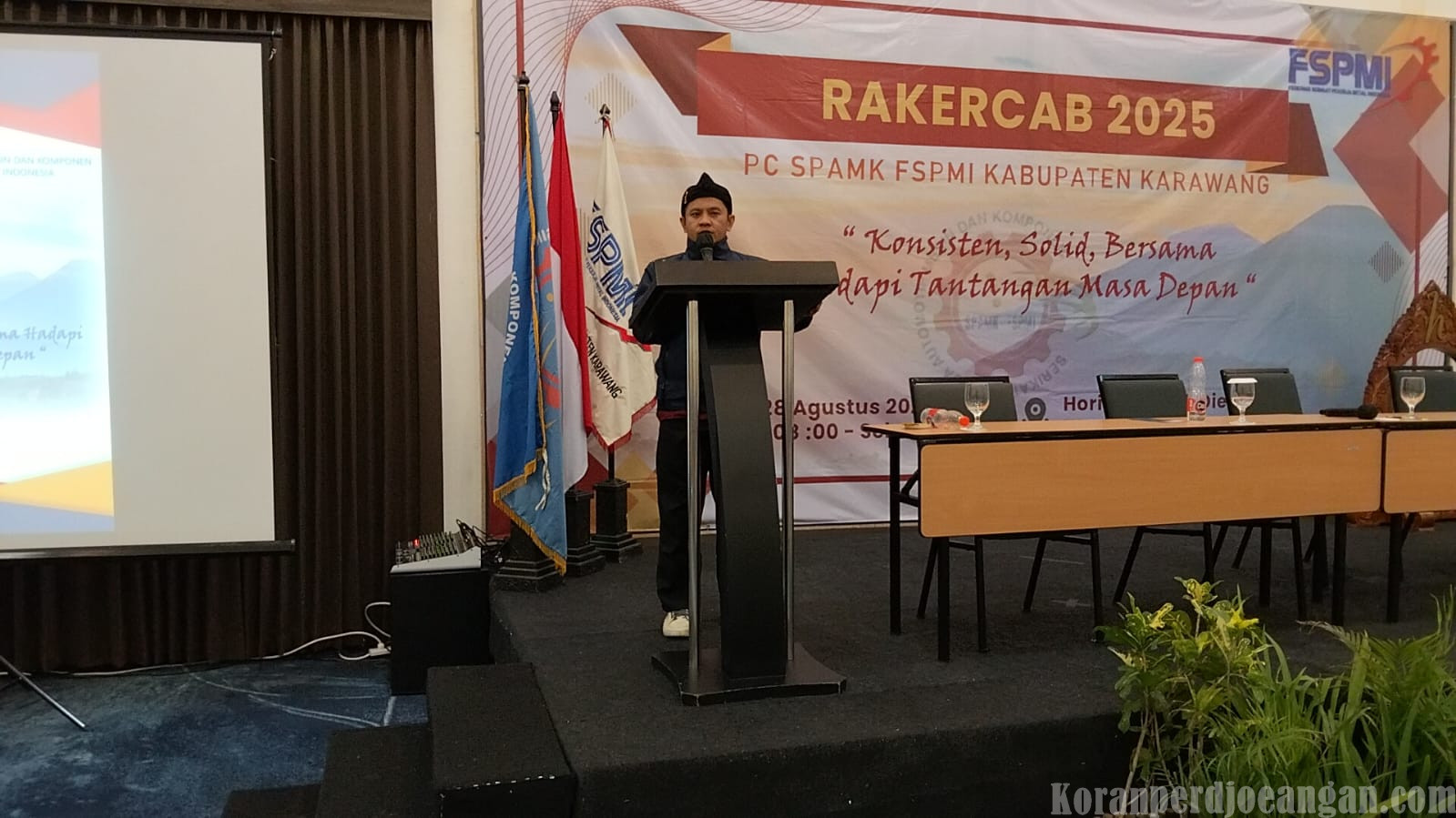 Doa Penutup Rakercab SPAMK FSPMI Karawang Dibalut Suasana Haru