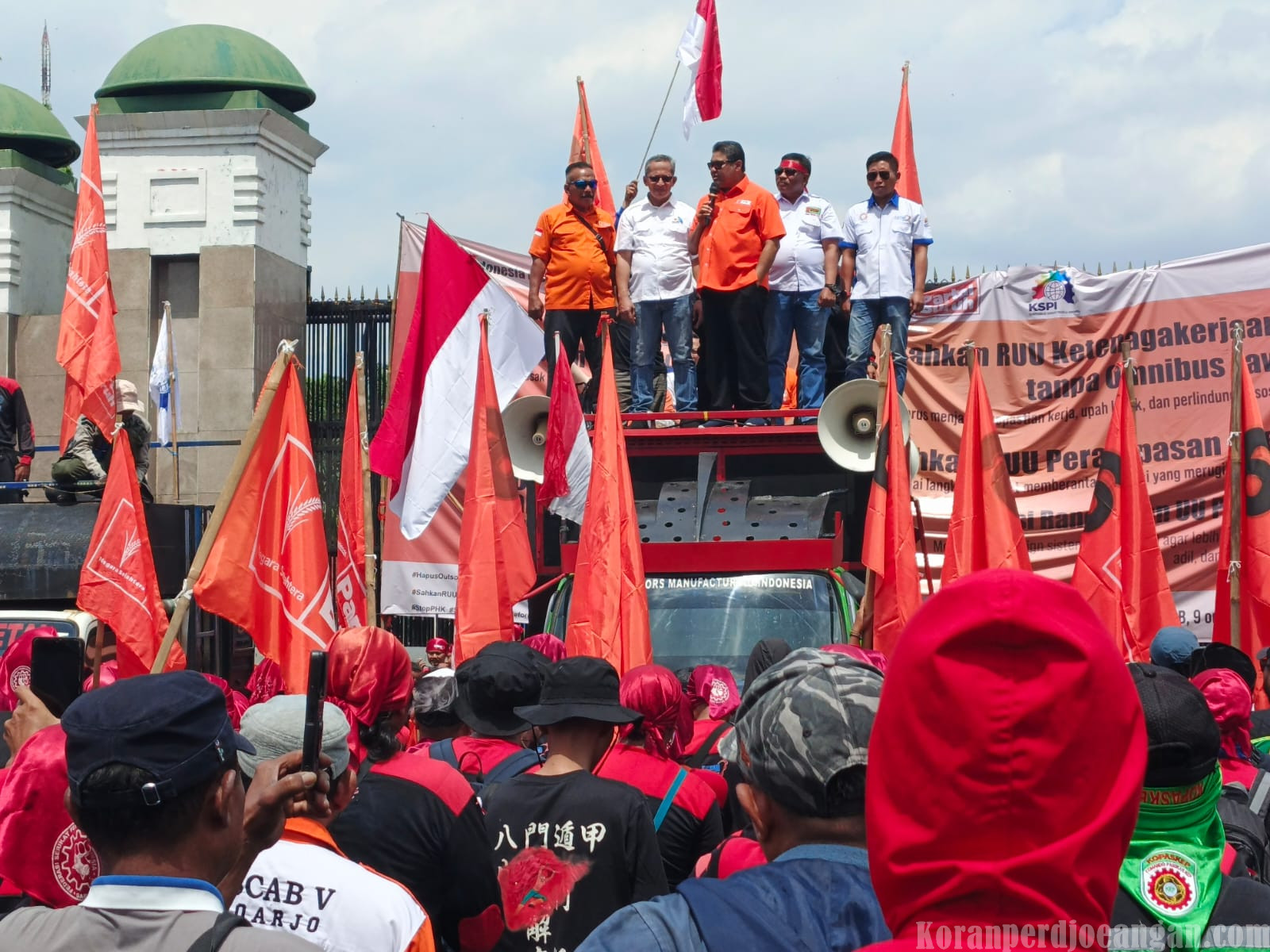 Said Iqbal Kritik Keras Perbedaan Gaji Buruh dan DPR