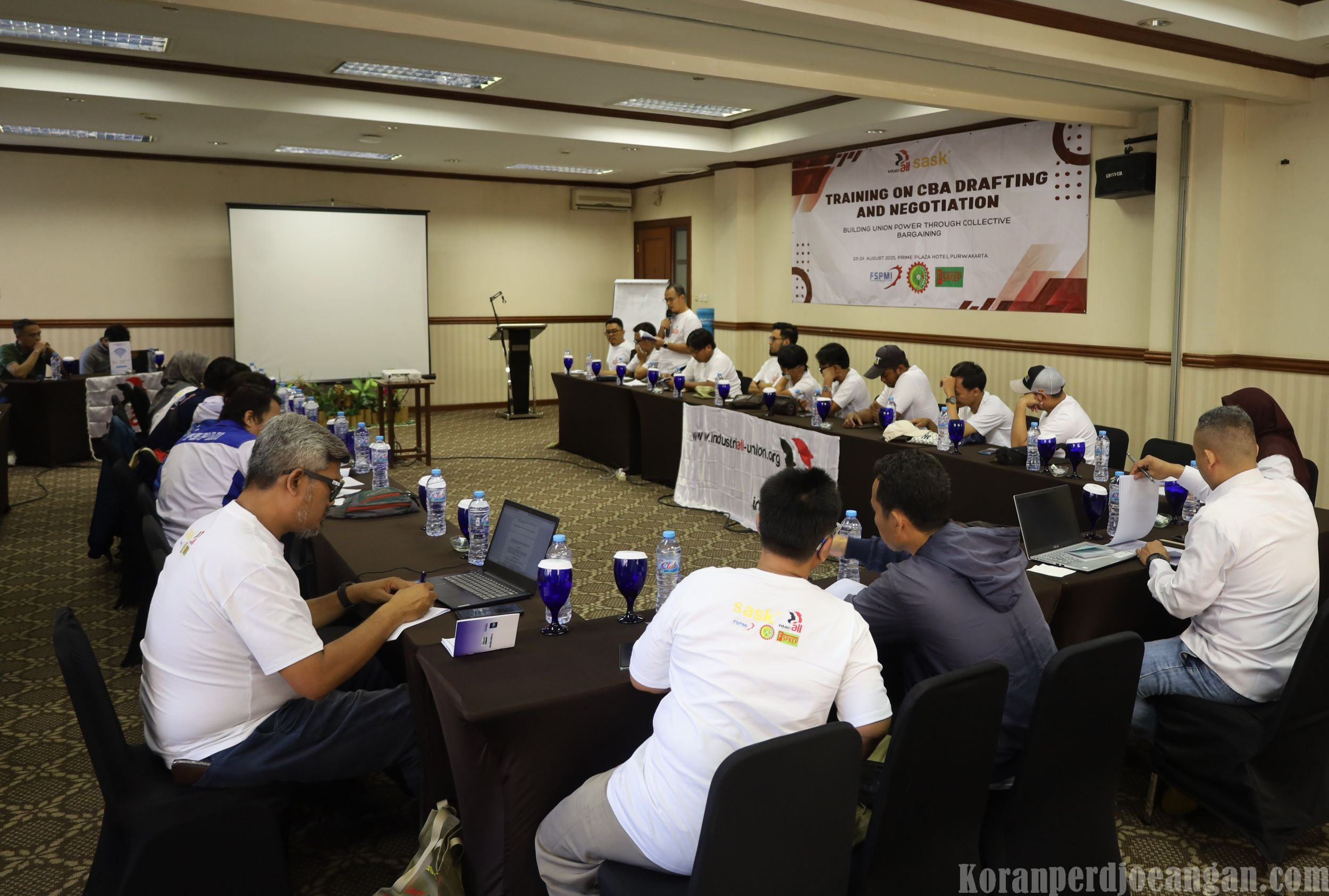 IndustriALL  dan SASK  Gelar Pendidikan Pembuatan PKB di Purwakarta