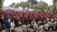 Puluhan Ribu Buruh Bakal Aksi di DPR RI Suarakan 6 Tuntutan Puluhan Ribu Buruh Bakal Aksi di DPR RI Suarakan 6 Tuntutan