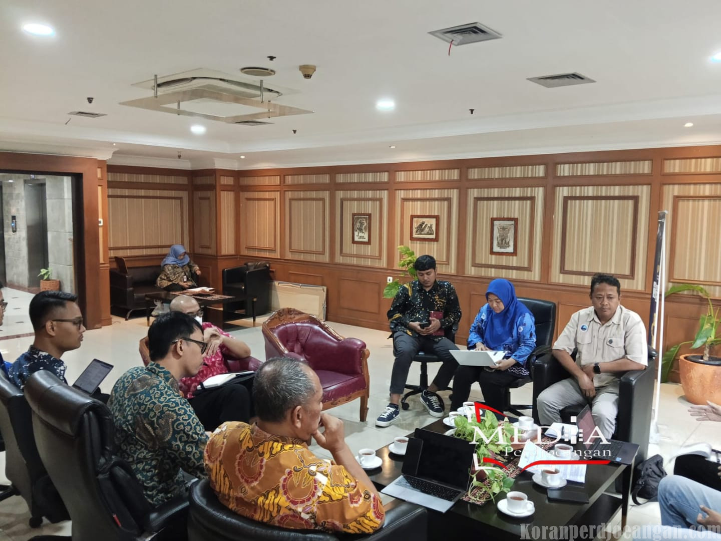 Peserta PBI BPJS Kesehatan Banyak Dinonaktifkan, Jamkeswatch KSPI Beraudiensi dengan Kementrian Sosial