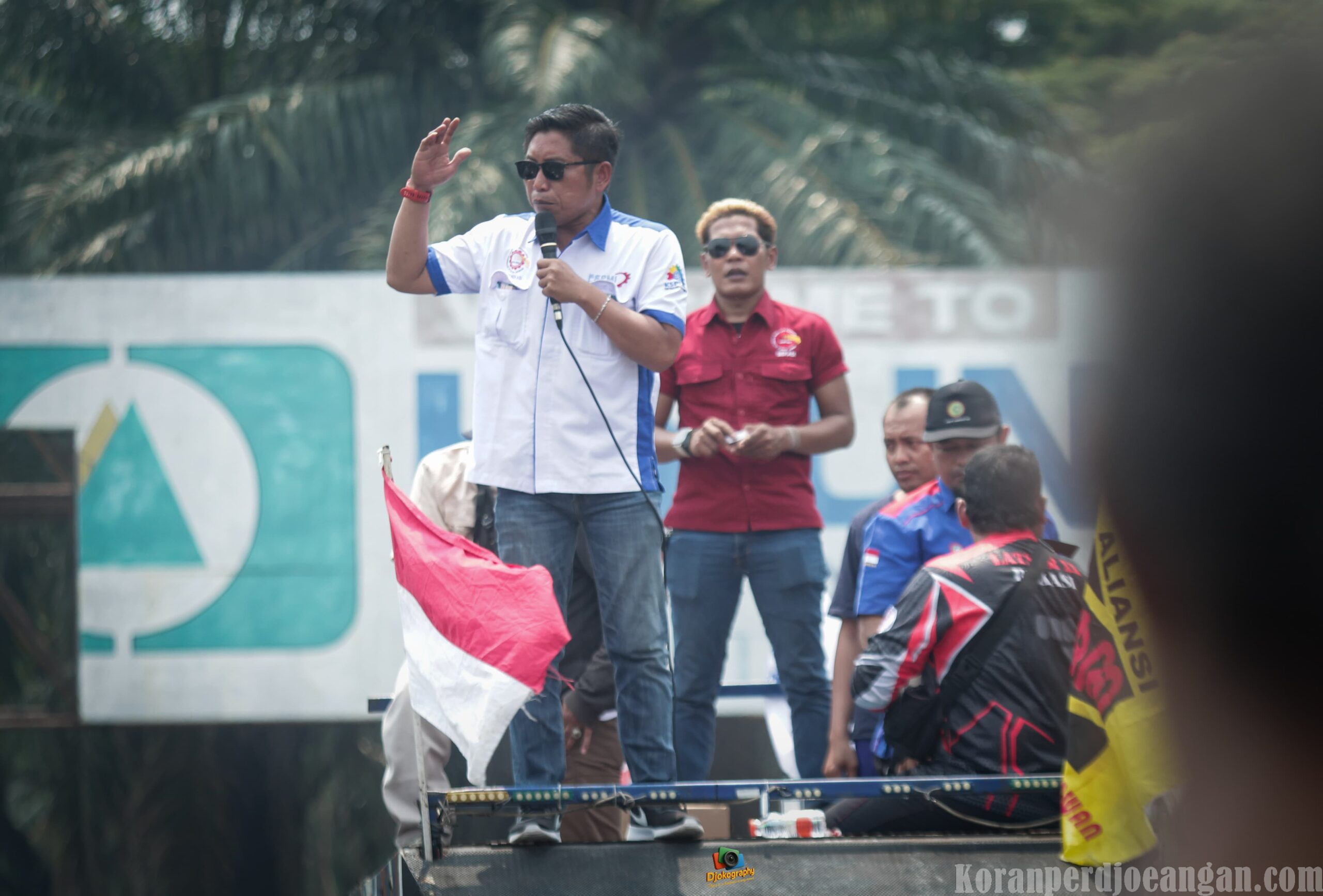 Ketua DPW FSPMI Jawa Barat Pimpin Aksi Unjuk Rasa Bersama Aliansi BBM