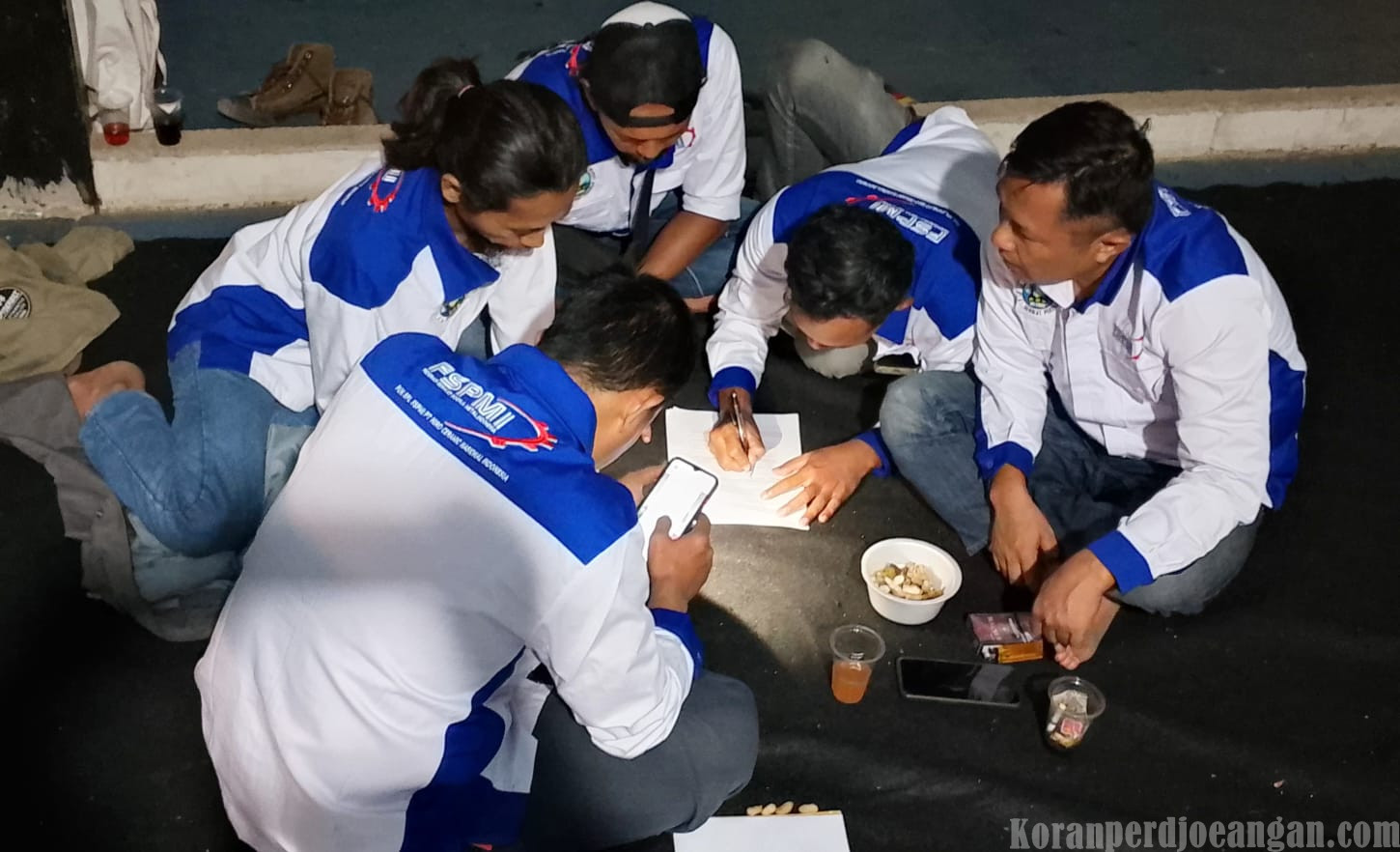 Pendidikan Advokasi dan Pembelaan Warnai Refresing Course PUK SPL FSPMI PT Niro Granite