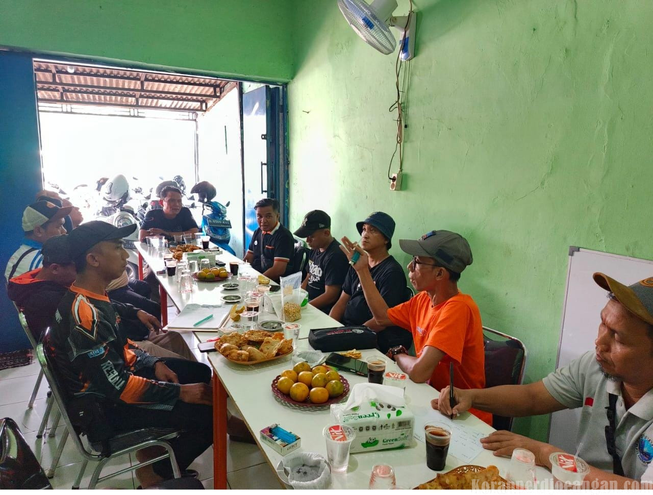 Persiapan Jelang Aksi Unjuk Rasa di Depan BPJS Ketenagakerjaan Kota Bekasi