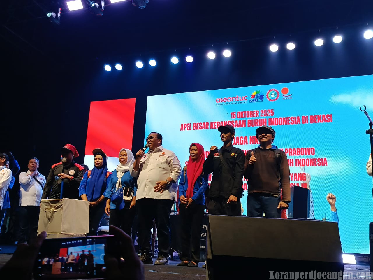 Hadiri Apel Kebangsaan, Buruh Printing Label Kemasan Mendapat Hadiah Umroh