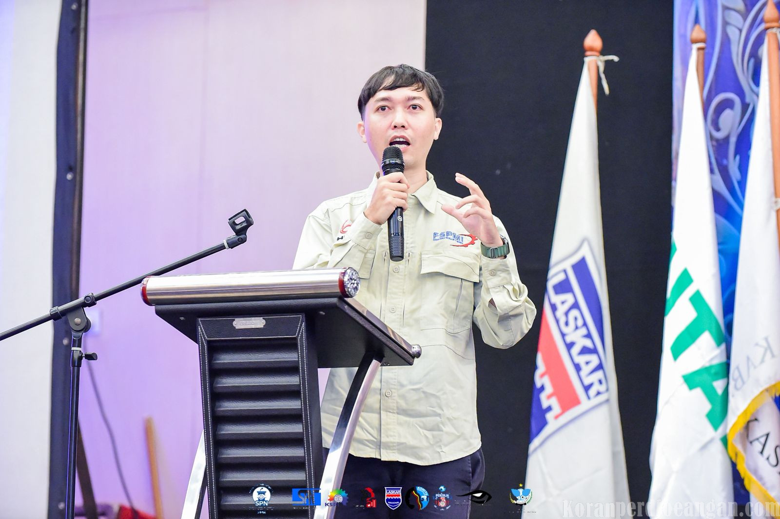 Buruh dan Pengusaha Sama-sama Korban dari Kebijakan yang Salah Arah