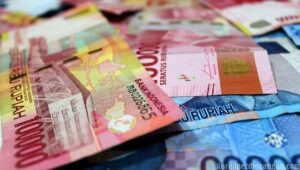 Saatnya Buruh Pabrik Dipaksa Pintar Menuntut Haknya