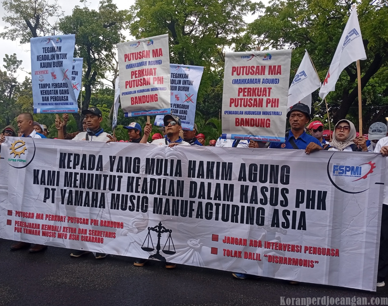 Berkaca dari Kasus 3 Buruh Elpiji, MA Harusnya Menguatkan Putusan 2 Pekerja Yamaha Music yang Menang di PHI