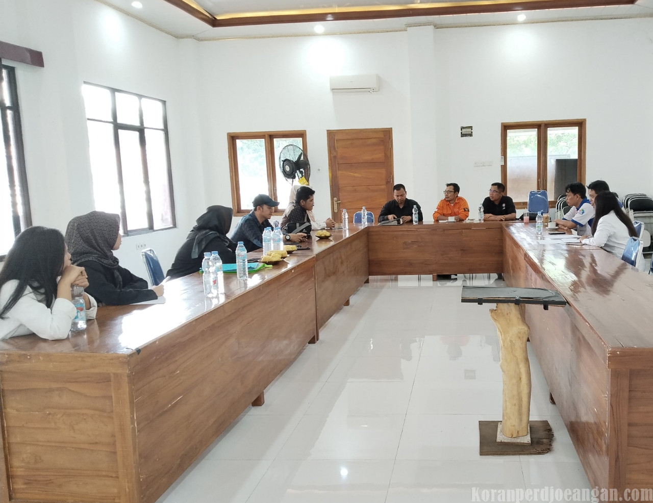 Silaturahmi Bawaslu ke Exco Partai Partai Buruh Purwakarta