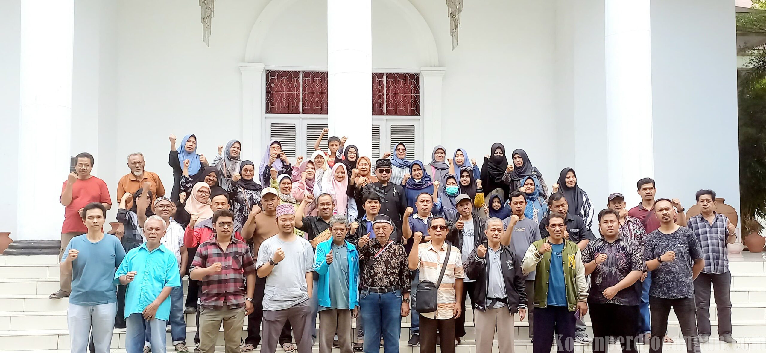 SOLUSI KEBAKARAN PASJUM: ITIKAD BAIK BUPATI, ATENSI GUBERNUR DAN HUMANISME PRESIDEN