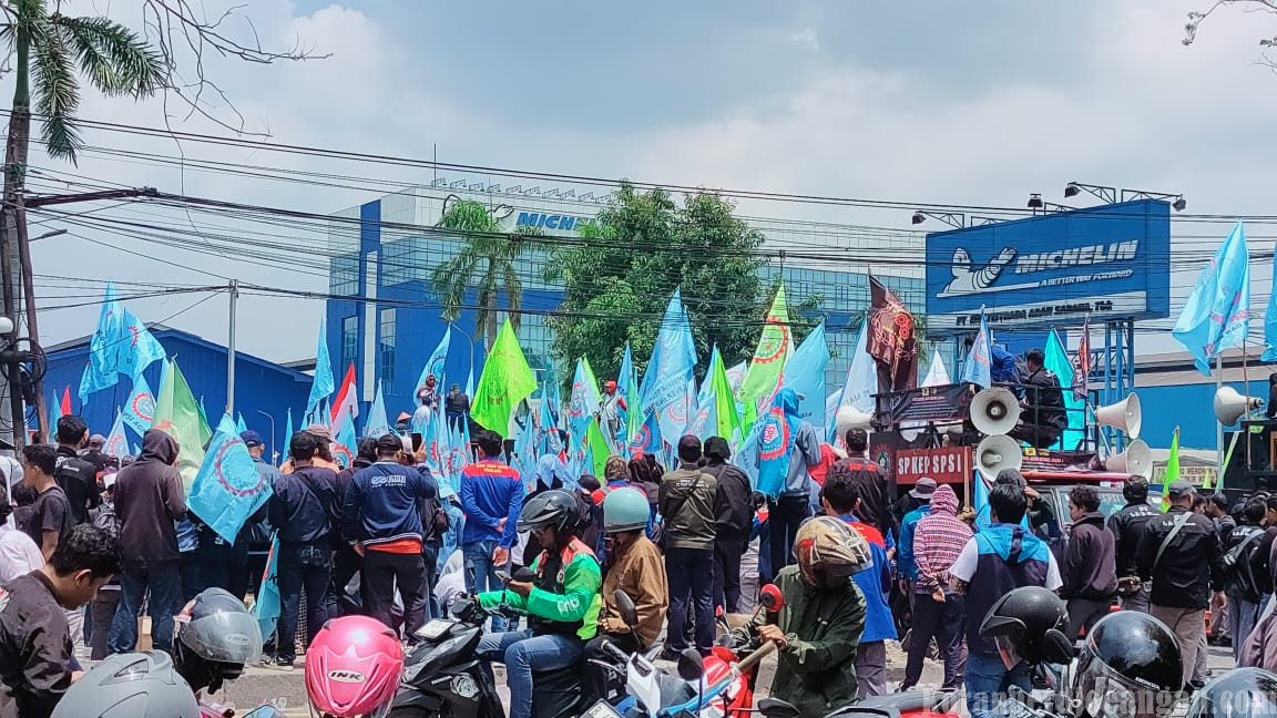 Wakil Ketua DPR RI Minta Proses PHK di Pabrik Ban Michelin Dihentikan Sementara