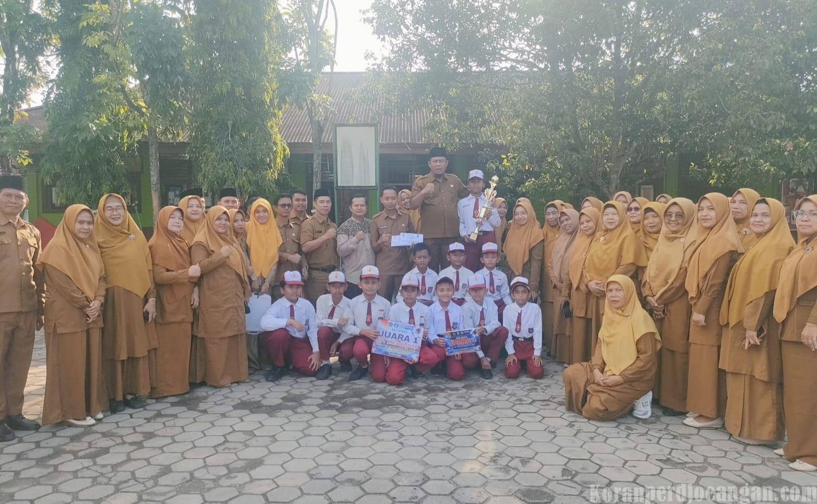 SDN 06 Pangkalan Kerinci Juara Turnamen Futsal Piala OSIM 2025