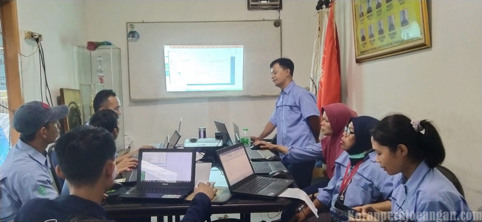 Optimalkan Kemampuan Anggota, PUK SPL FSPMI PT. Marsol Adakan Pelatihan Komputer