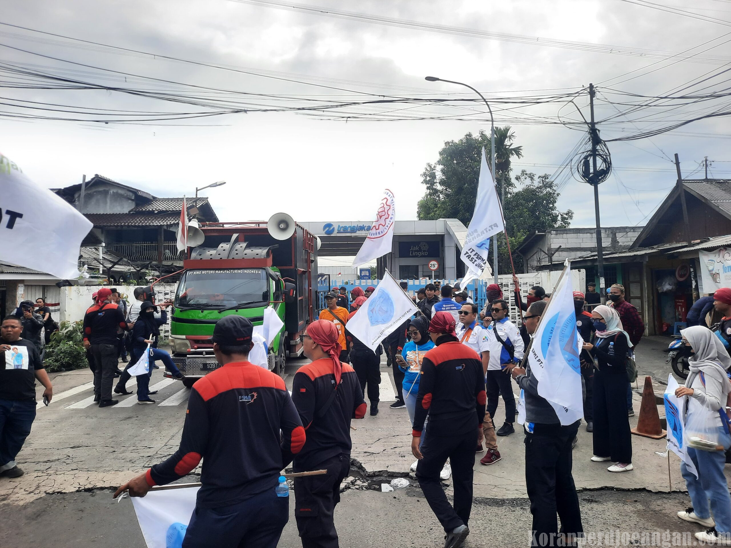PUK SPDT FSPMI PT Transportasi Jakarta : Beri Sanksi Pelaku Pelecehan Seksual, Tegakkan Aturan, Jalankan Anjuran, dan Hargai Masa Kerja