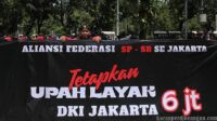 Demo Balaikota, Aliansi Buruh DKI Tuntut UMP 2026 Sebesar 6 Juta