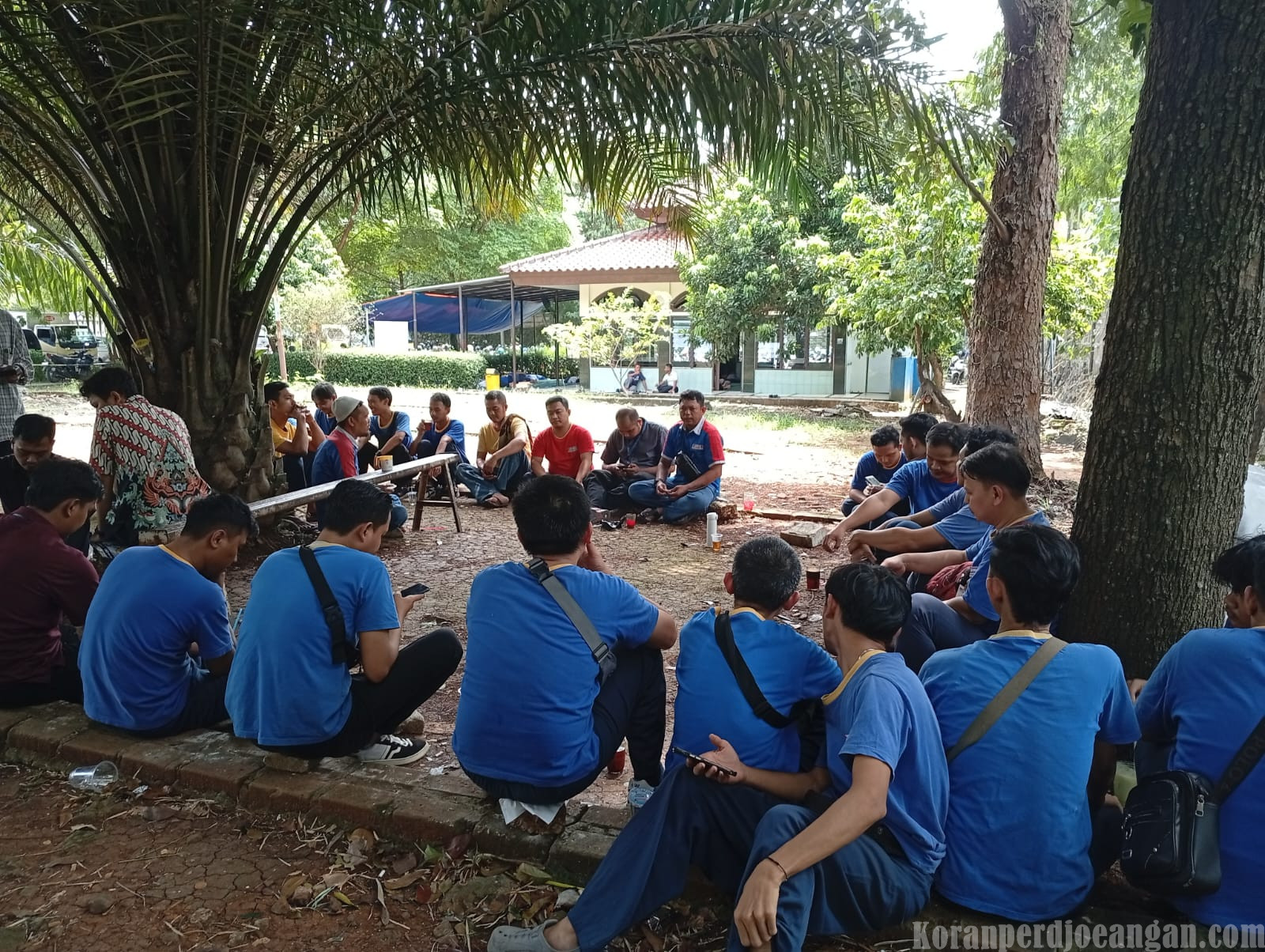 Jumat Berkah Bersama PUK Indomarco: Konsolidasi dan Penguatan Mentalitas Anggota