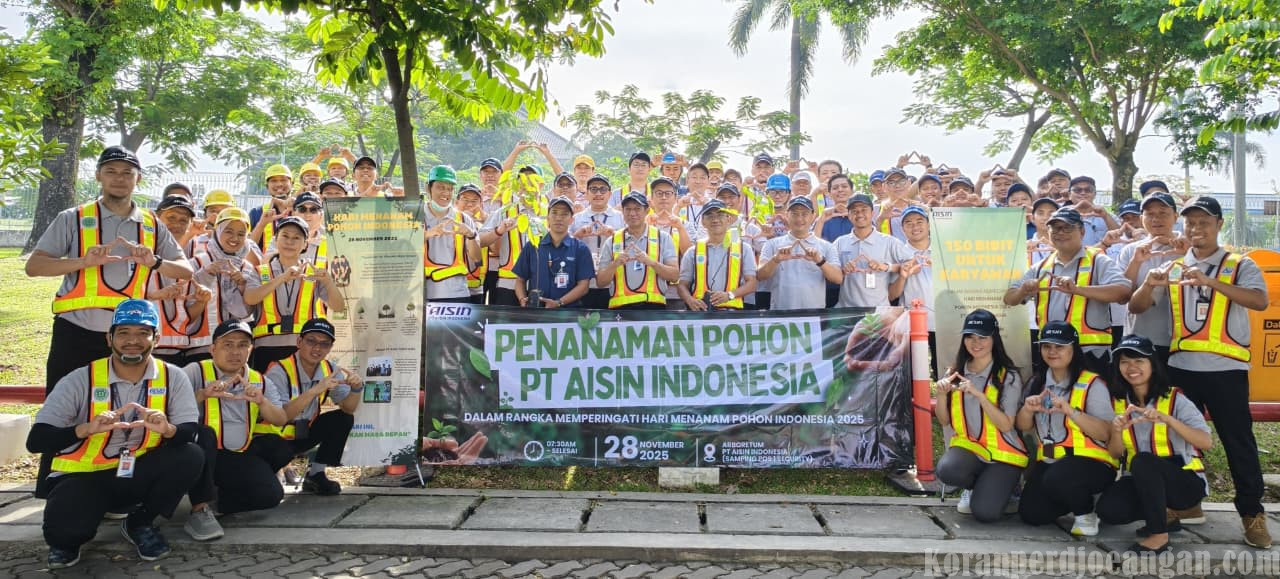 Kolaborasi Manajemen dan Serikat Pekerja Warnai Kegiatan Penanaman Pohon PT Aisin Indonesia