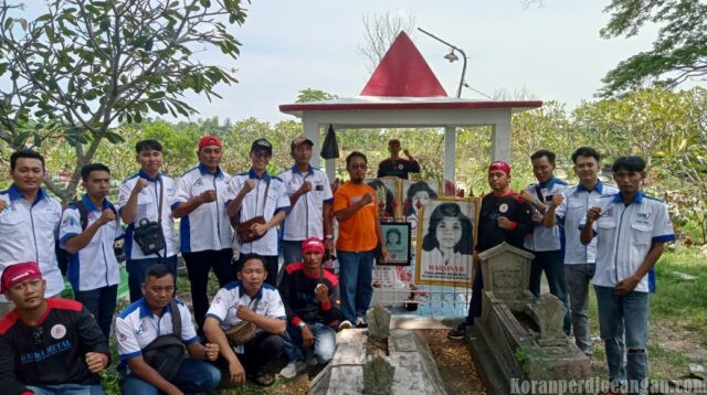 PUK SPAI FSPMI PT Indomarco Prismatama Cabang Jombang Hadiri Kegiatan Ziarah ke Makam Pahlawan Nasional Marsinah