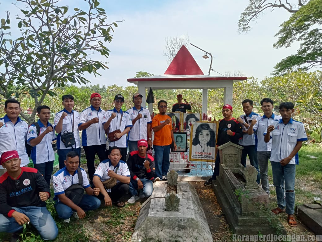 PUK SPAI FSPMI PT Indomarco Prismatama Cabang Jombang Hadiri Kegiatan Ziarah ke Makam Pahlawan Nasional Marsinah