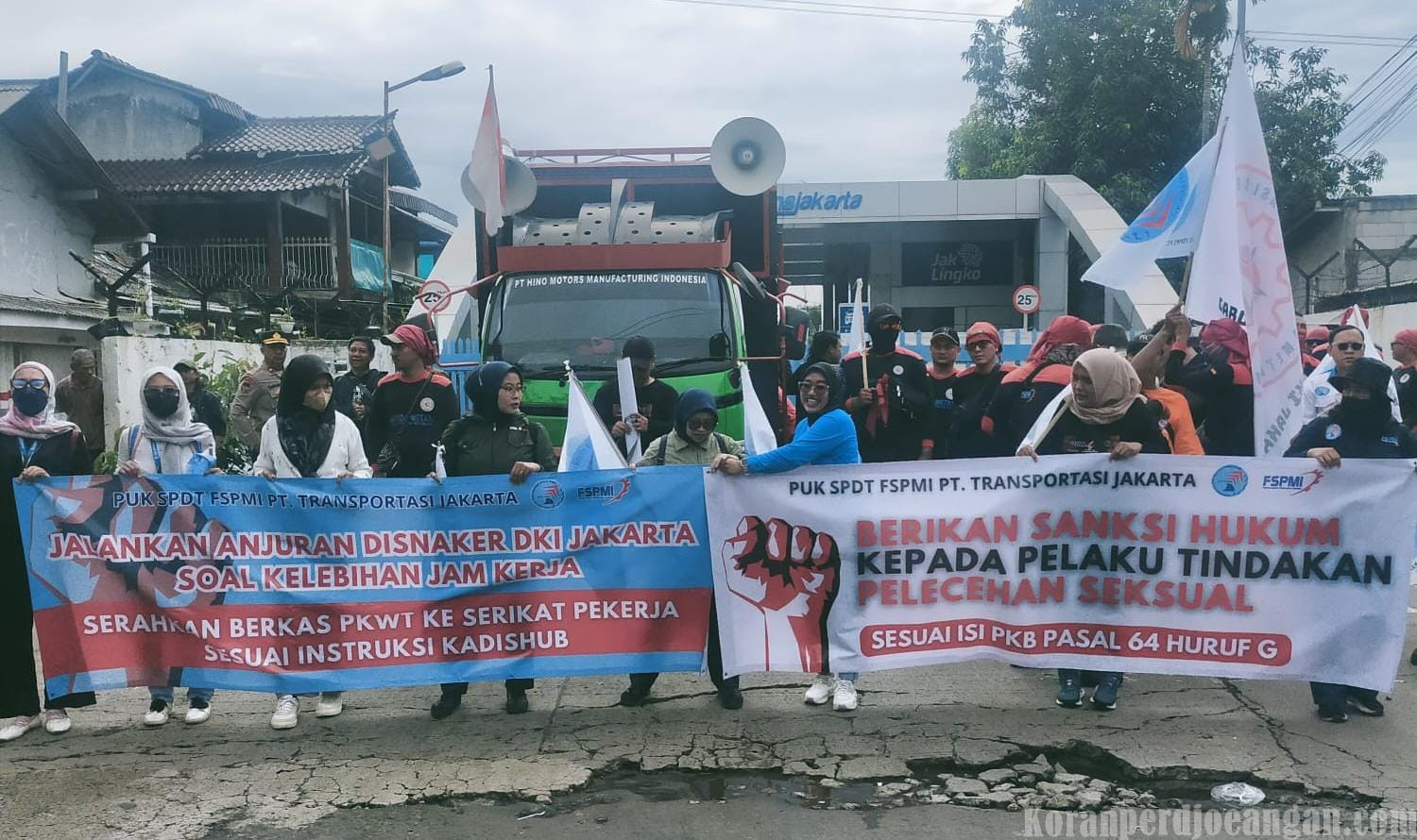 FSPMI Demo di Kantor Pusat PT. Transjakarta, Ini Penyebabnya