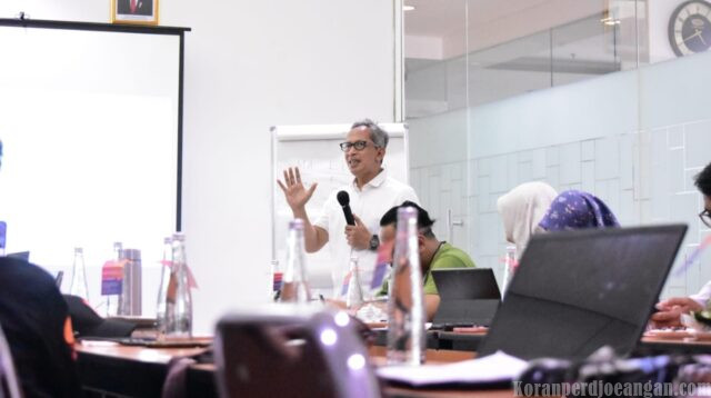 Lewat In-House Training Social Media, Sekjen KSPI: Pentingnya Menerjemahkan Isu Rumit Menjadi Pesan yang Mudah Dipahami