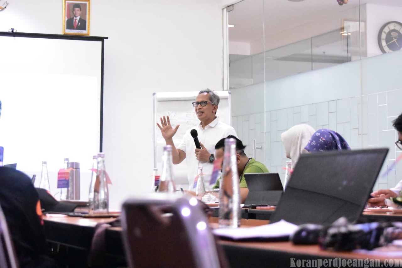 Lewat In-House Training Social Media, Sekjen KSPI: Pentingnya Menerjemahkan Isu Rumit Menjadi Pesan yang Mudah Dipahami