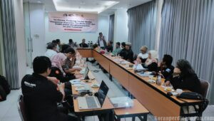 Pesan Telanjang Hugeng, Perwakilan Media KSBSI di In House Training Media Social