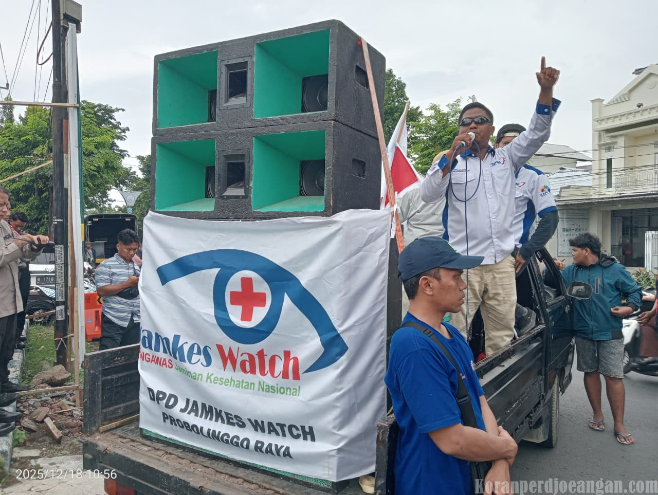 Jamkeswatch Probolinggo Raya Gelar Aksi Demonstrasi Didepan Kantor Dinas Kesehatan