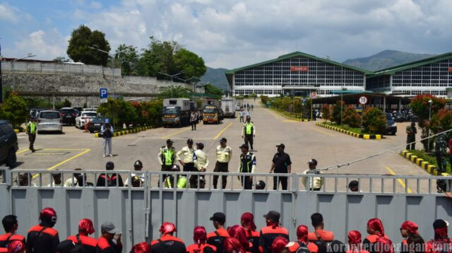 Aksi Solidaritas FSPMI Subang di Garut Ricuh, Massa Minta Hentikan Union Busting