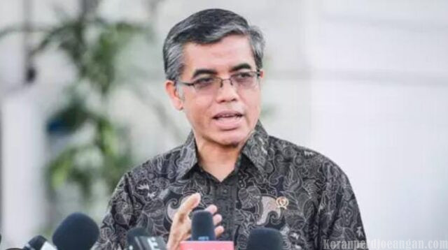 Menaker Ini Menteri Buruh atau Menteri Pengusaha?