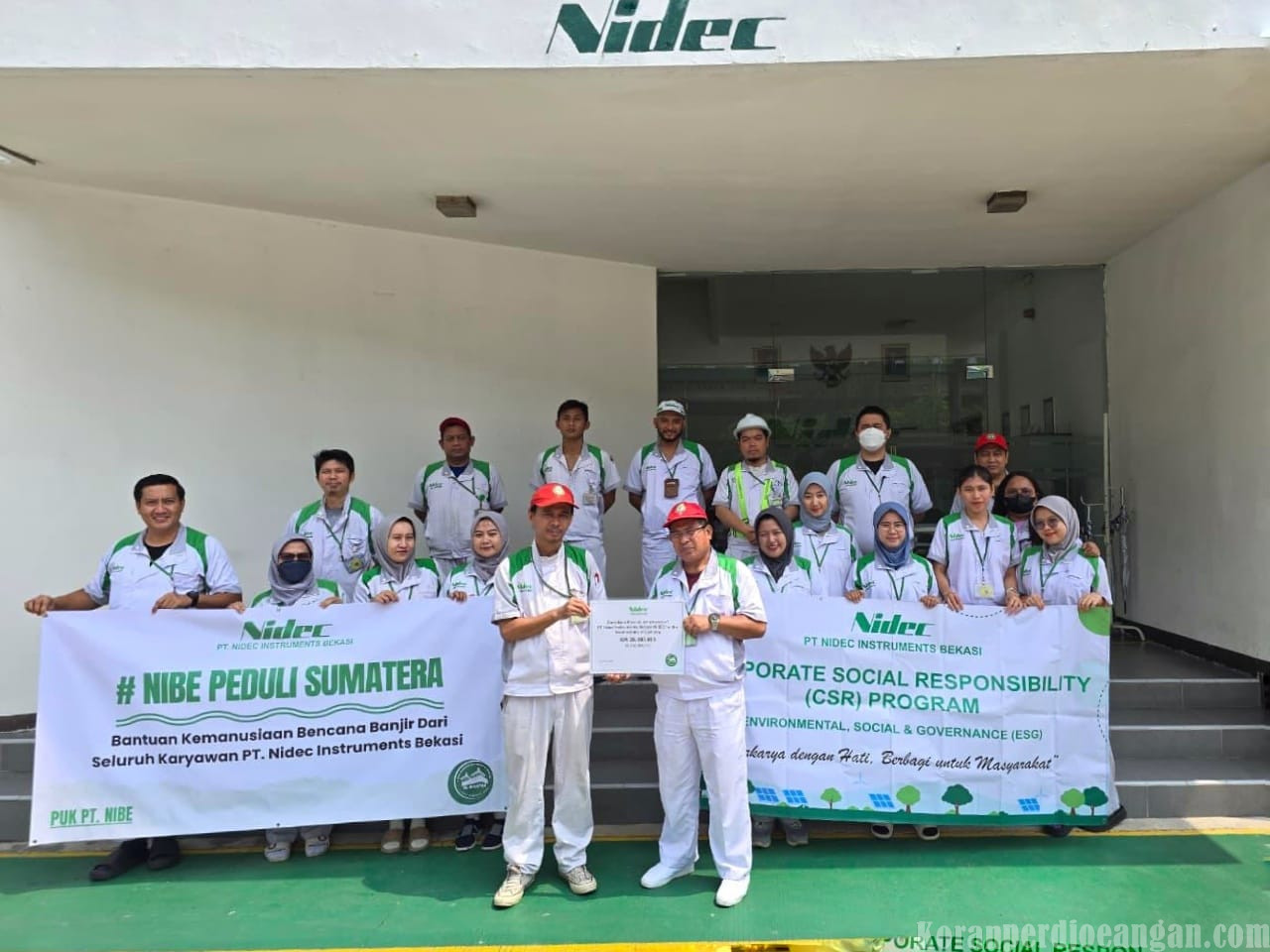 Karyawan PT Nidec Instruments Bekasi Salurkan Donasi Kemanusiaan untuk Korban Banjir di Sumatera