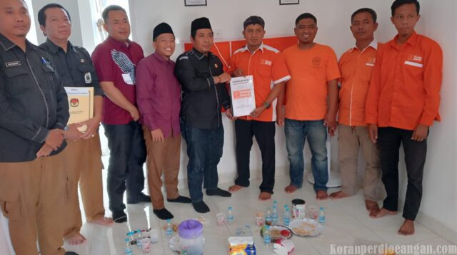 Pererat silaturahmi, KPU Probolinggo Sambangi Kantor Exco Partai Buruh