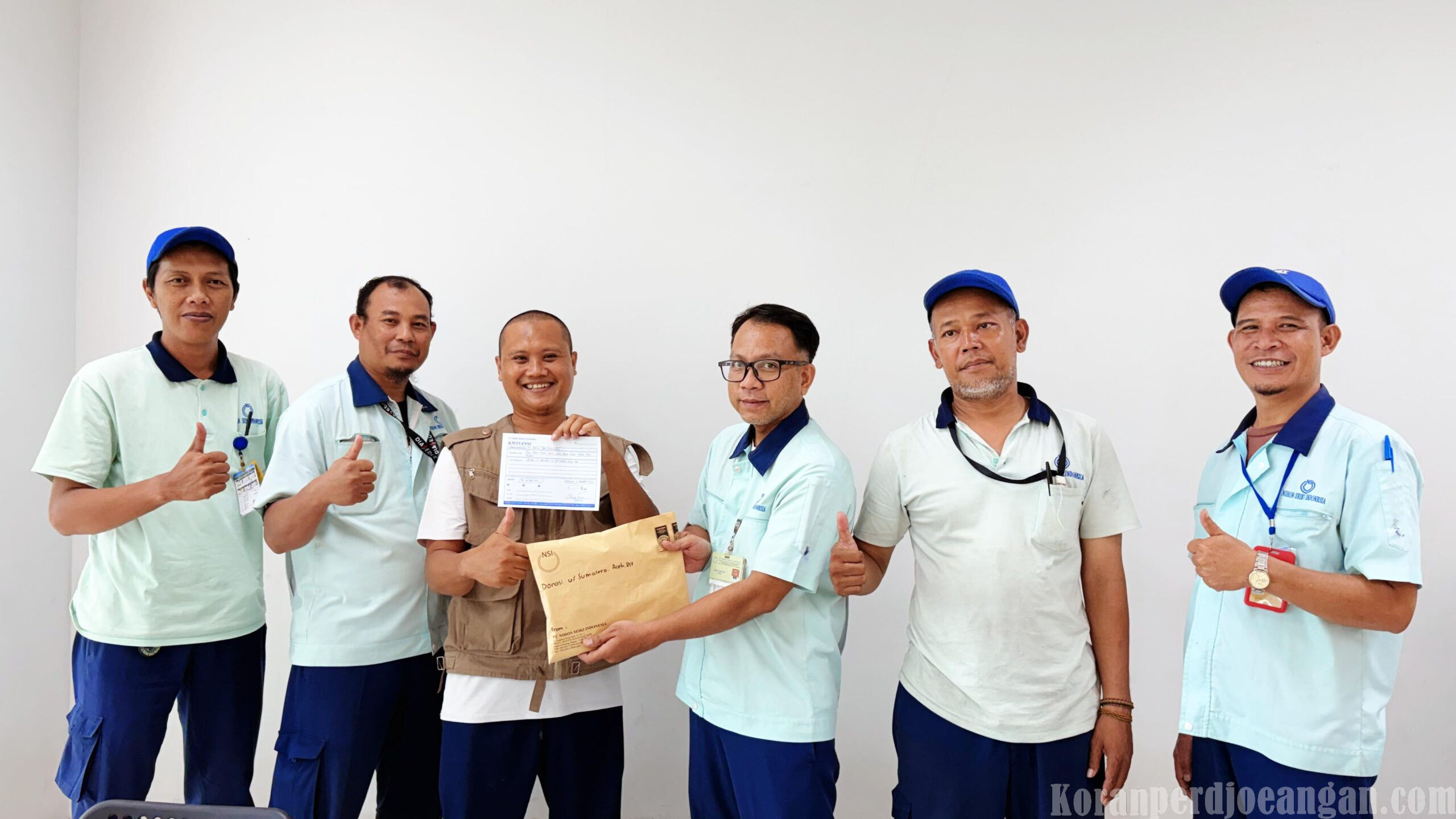 Pekerja PT Nihon Seiki Indonesia Serahkan Donasi untuk Korban Bencana Alam Sumatera dan Aceh