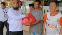 Serikat Pekerja FSPMI Musashi Kembali Bagikan Paket Sembako untuk Warga Sekitar