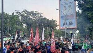 Buruh Bogor Kembali Menggugat Kebijakan Upah: Kenaikan 0,9 Persen Harga Mati