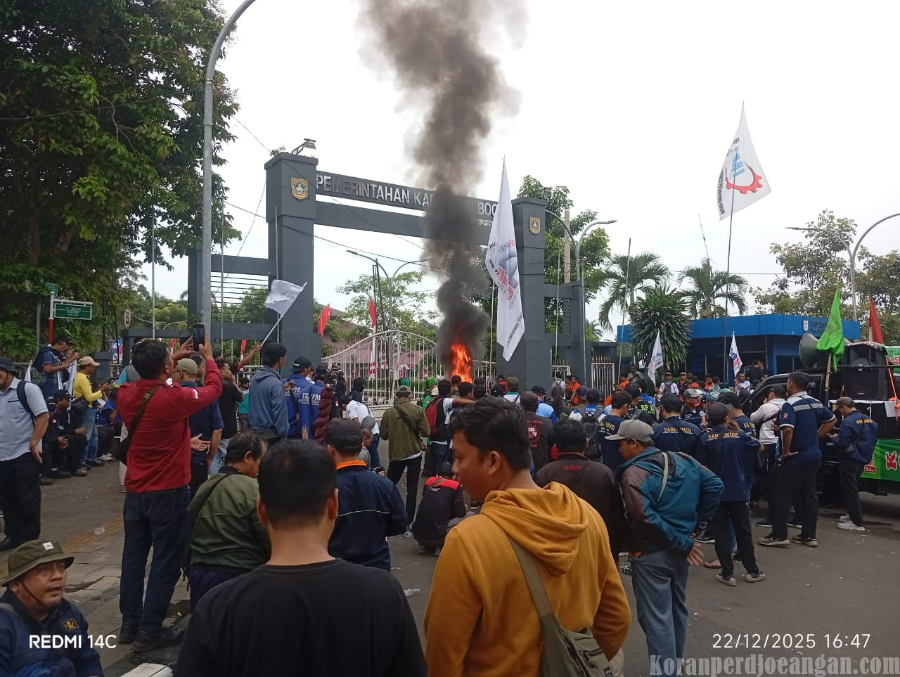 Buruh FSPMI Bogor Kembali Turun Aksi, Kawal Penetapan UMK dan UMSK 2026 Naik 0,9 Persen