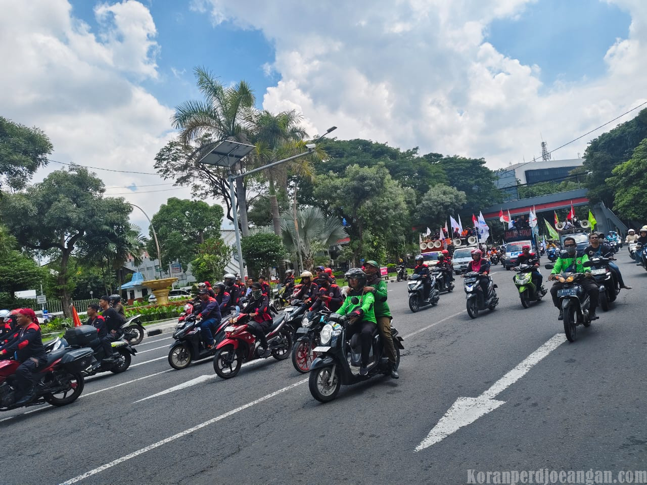 Aksi Buruh Tuntut Kenaikan UMP Jawa Timur 2026, KSPI Siapkan Aksi di Kantor Gubernur