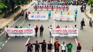 UMP Jatim 2026 Versi Buruh Rp3,2 Juta, Versi APINDO Rp2,4 Juta, Gubernur Pilih Mana?