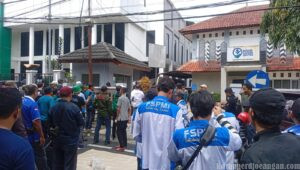 UMSK Terancam Hilang 2026, Buruh Bogor Duduki Disnaker: Jangan Main-Main dengan Nasib Pekerja!