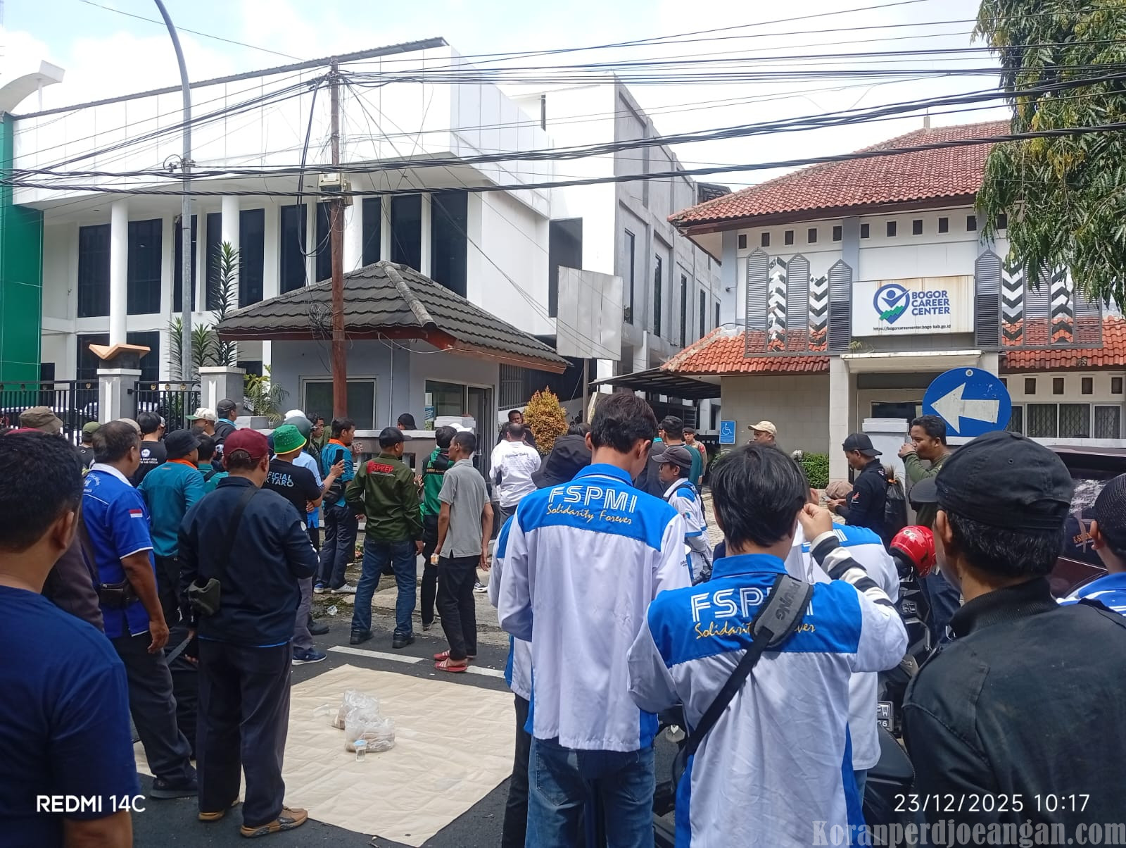 UMSK Terancam Hilang 2026, Buruh Bogor Duduki Disnaker: Jangan Main-Main dengan Nasib Pekerja!