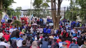 Protes UMSK Tidak Sesuai Rekomendasi Bupati dan Wali Kota, FSPMI Bekasi Siap Menginap di Gedung Sate