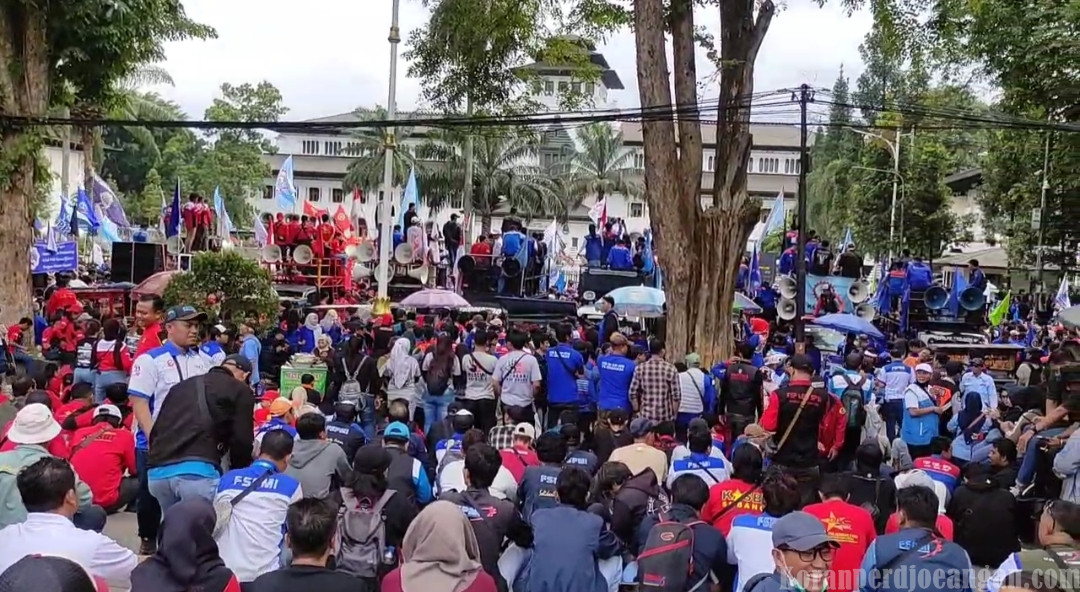 Protes UMSK Tidak Sesuai Rekomendasi Bupati dan Wali Kota, FSPMI Bekasi Siap Menginap di Gedung Sate