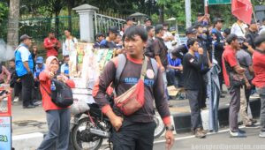 PUK SPAMK FSPMI PT FIM Tetap Turun Aksi ke Jakarta Meski Libur Akhir Tahun