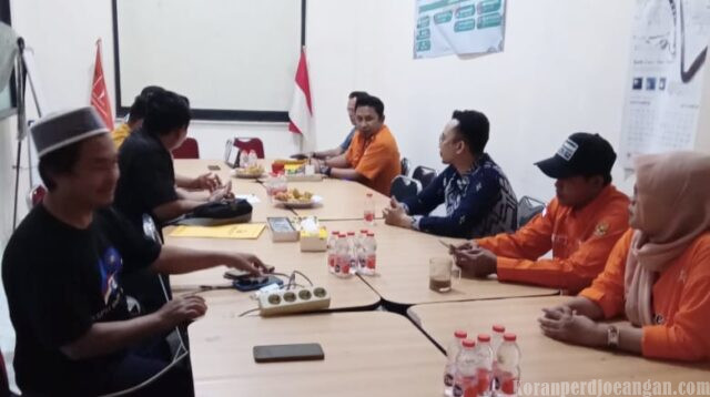 Bawaslu Karawang Lakukan Kunjungan, Exco Partai Buruh Tegaskan Pentingnya Pengawasan dan Perlindungan Hak Politik Buruh