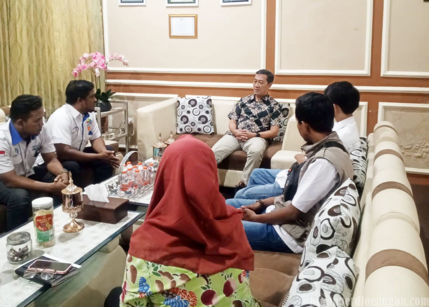 Sinergi Dinkes Probolinggo dan Jamkeswatch Bantu Pasien Sekarkare Operasi yang Tertunda Setahun