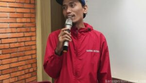 Jangan Mau Di-nina-bobokan, Membedah Agama yang Dijadikan Alat Obat Bius oleh Kaum Kapitalis