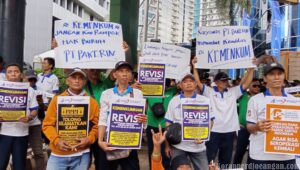 Ratusan Buruh PT PAKERIN Mojokerto Meluruk Ke Kemenhukam Jakarta, Menuntut Kejelasan Nasib