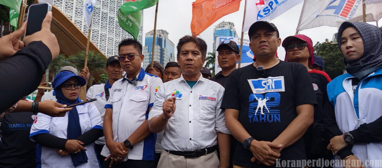 Tuntut Kemenkum Revisi SK, Jika Tidak: 2200 Buruh Pakerin Akan Konvoi dari Mojokerto ke Jakarta