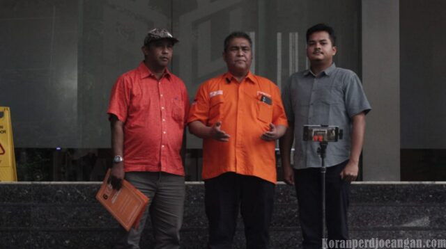 Sekjen Partai Buruh Serahkan Dokumen Hasil Kongres ke Kementerian Hukum